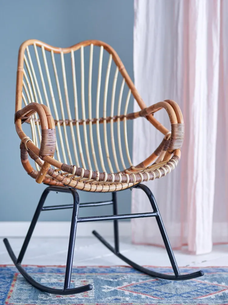 Sedia dondolo pura, naturale, rattan