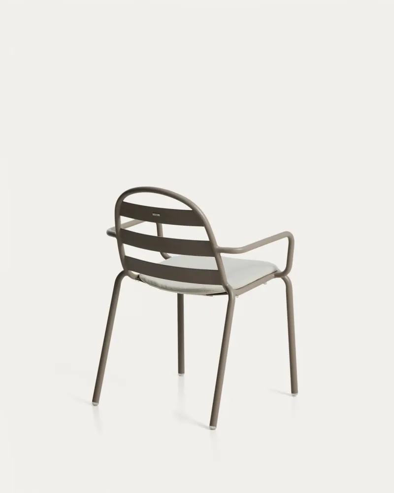 Sedia da esterno Joncols realizzata alluminio con verniciatura tortora