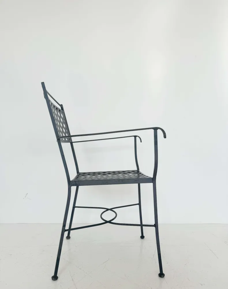 Sedia ferro verniciato con braccioli – Design elegante per interni ed esterni