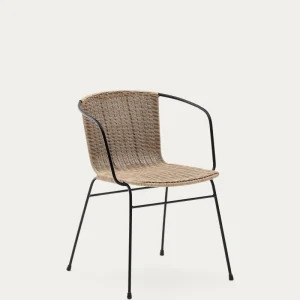 Sedia impilabile Eltiera realizzata rattan sintetica con struttura e braccioli acciaio nero