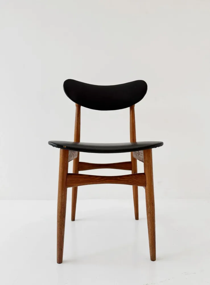 Sedia legno e skai nero, Italia, anni ’50