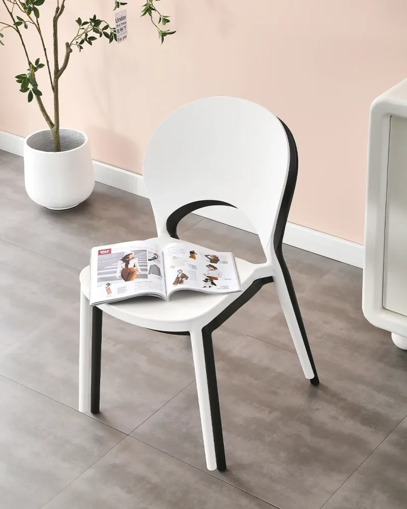Sedia di plastica nysa castagne rosso
