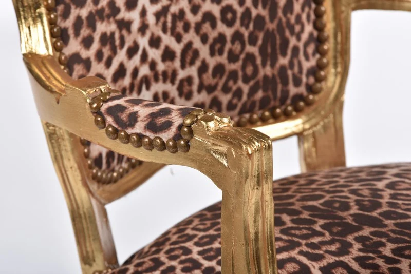 Sedia poltrona barocco Luigi XVI legno color oro tessuto leopardato cm 63x65x94h