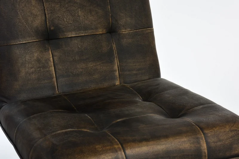 Sedia poltroncina imbottita con rivestimento similpelle gambe ferro cm 53x66x80h