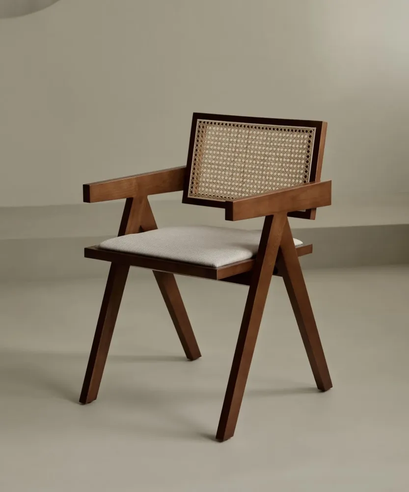 Sedia da pranzo legno e imbottita con braccioli Pauline Arms