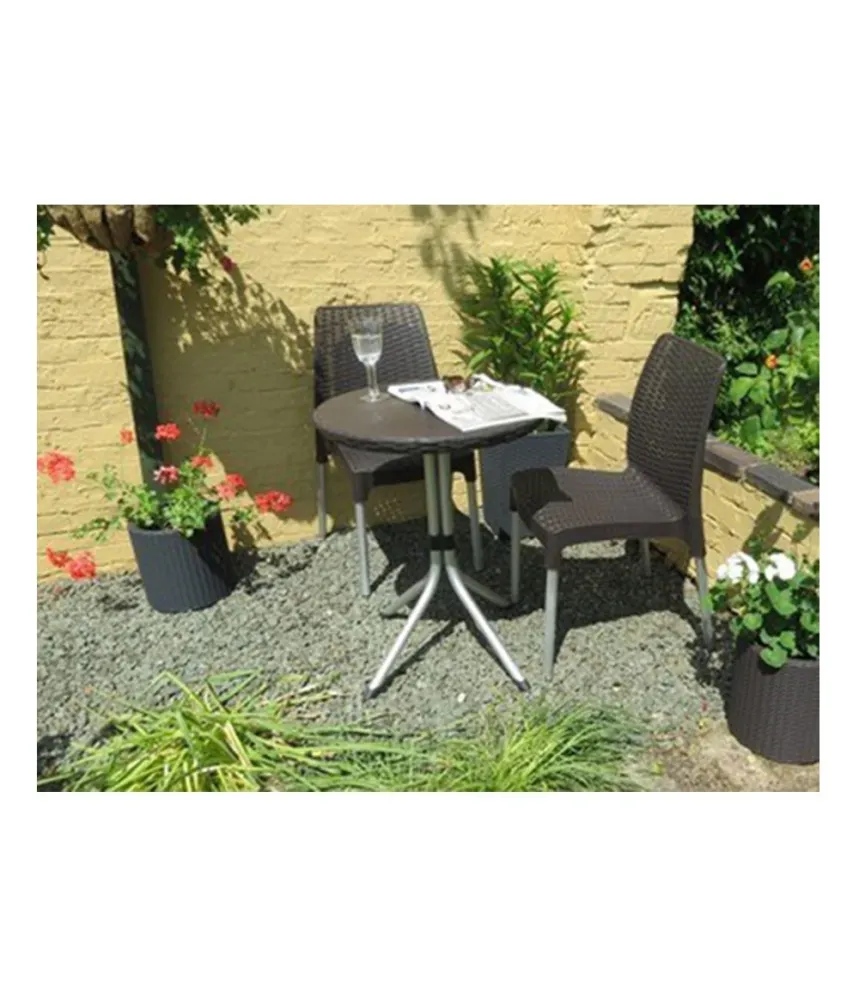 Set di mobili da balcone Chelsea 3 pezzi Curver