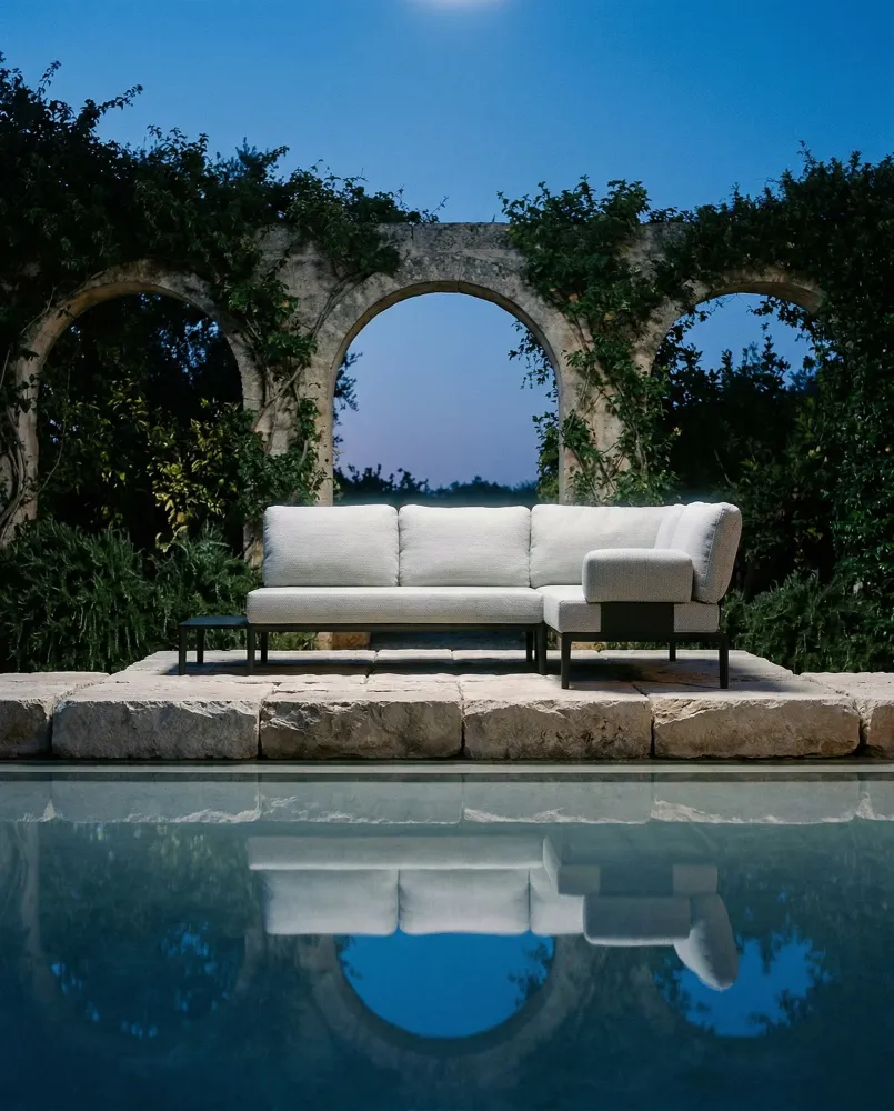 Set salotto da giardino modulare Fiore 4 posti con tavolino