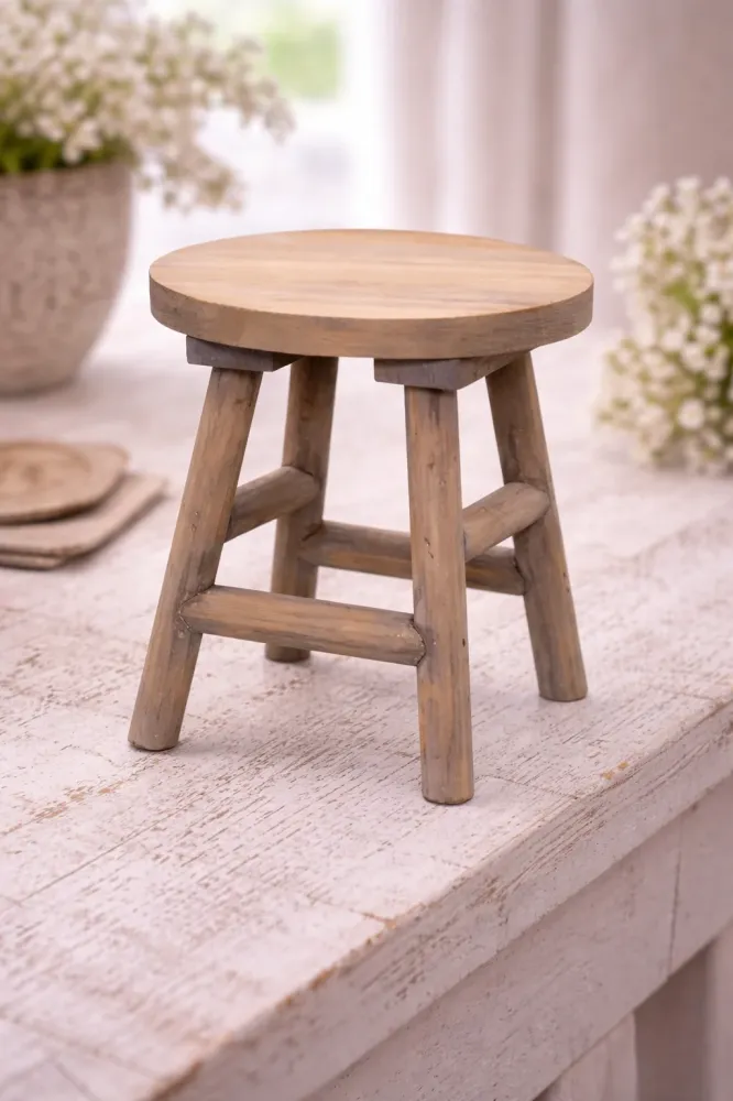 Sgabellino legno riciclato