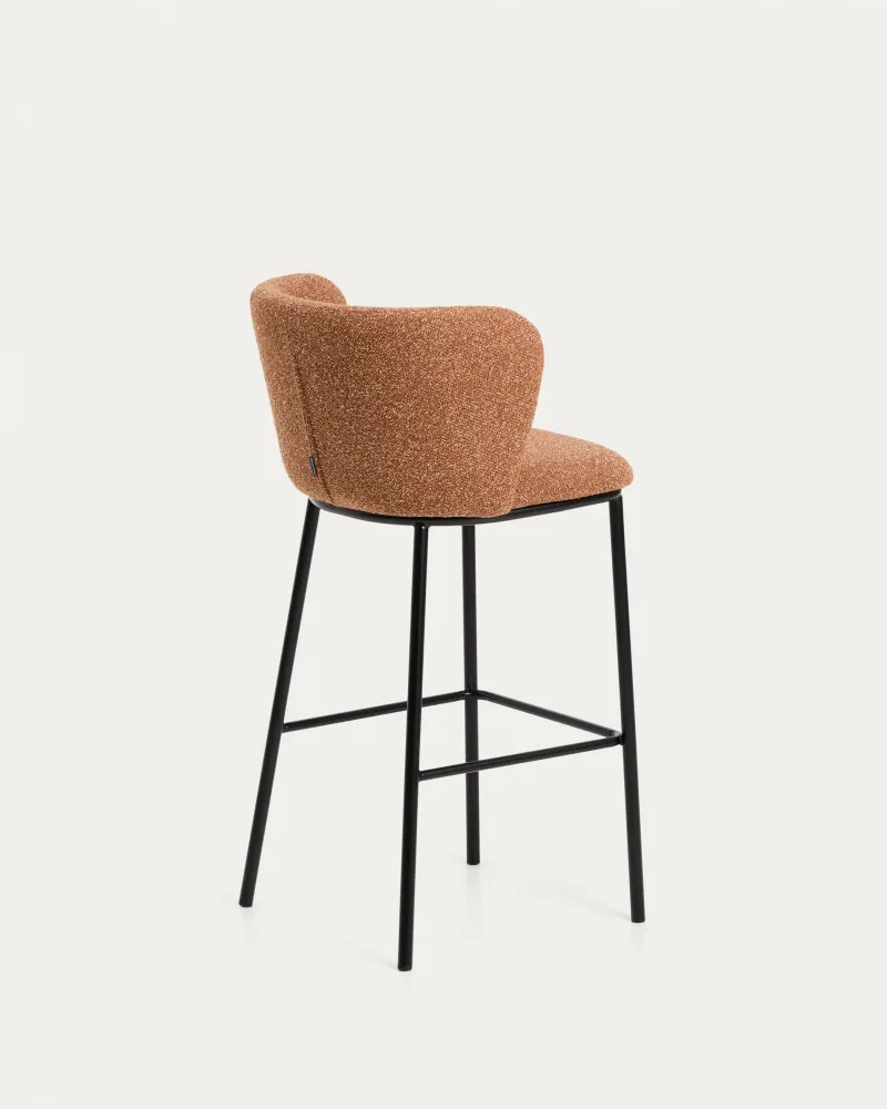 Sgabello Ciselia ciniglia spessa terracotta con gambe acciaio con finitura nera, FSC Mix Credit, 75 cm