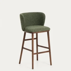 Sgabello Ciselia ciniglia spessa verde scuro con gambe legno massello di frassino finitura noce, FSC Mix Credit, 75 cm