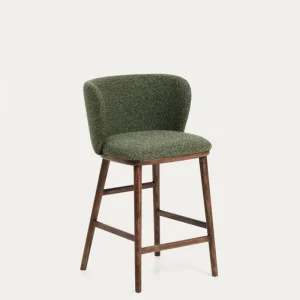 Sgabello Ciselia ciniglia spessa verde scuro con gambe legno massello di frassino finitura noce, FSC Mix Credit, 65 cm