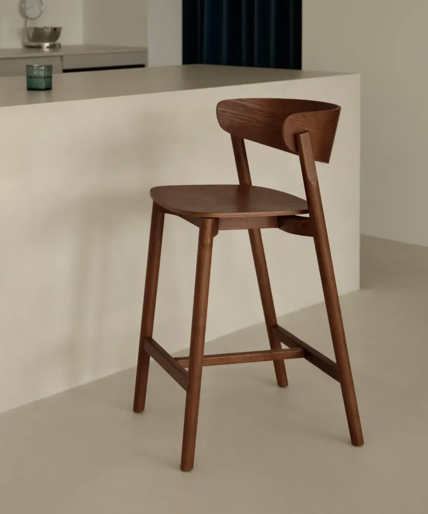 Sgabello legno Skog