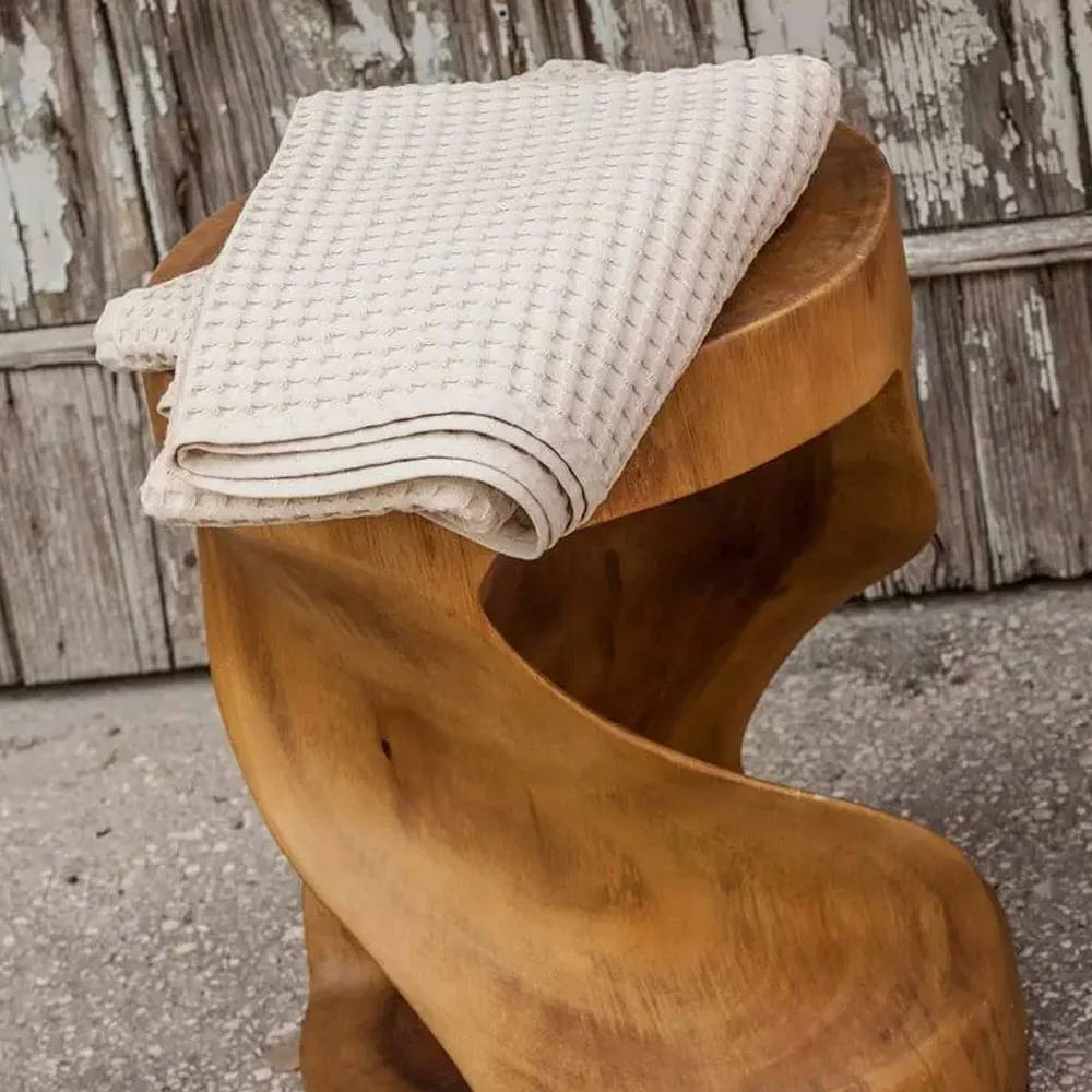 Sgabello 'Twister' legno di Suar Cipì Diam. 34,5 x 46h cm