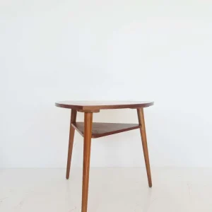 Tavolino da caffè legno con piano triangolare – Design di metà secolo