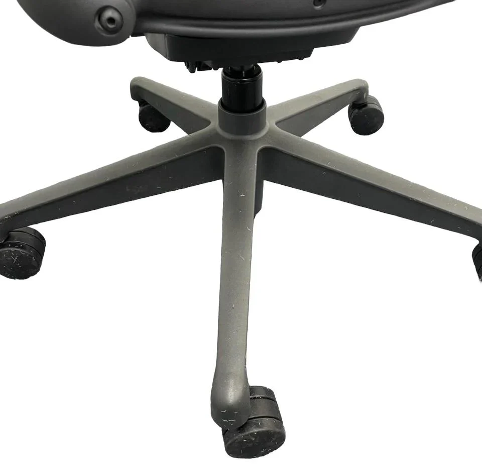 Herman Miller: Size B Aeron Remastered - Ricondizionato
