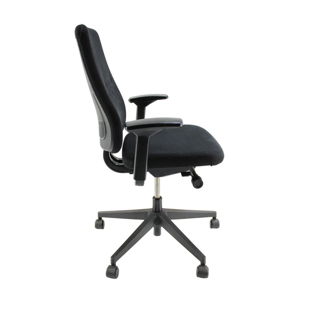 Steelcase: Sedia da ufficio Reply Air con struttura nera tessuto nero - Ricondizionata