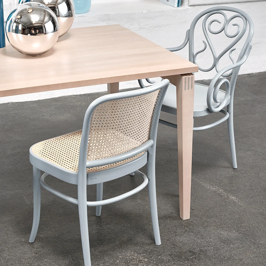 POLTRONA TON 04