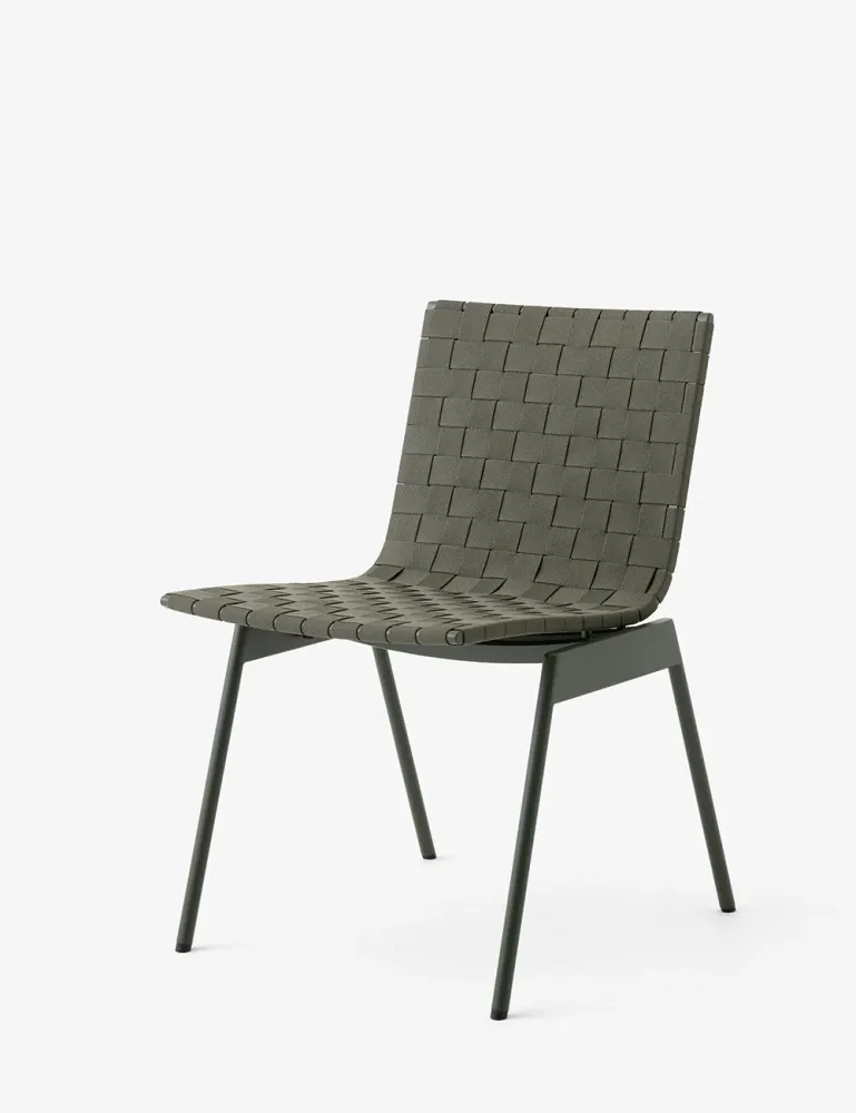 sedia laterale ville av33 &Tradition