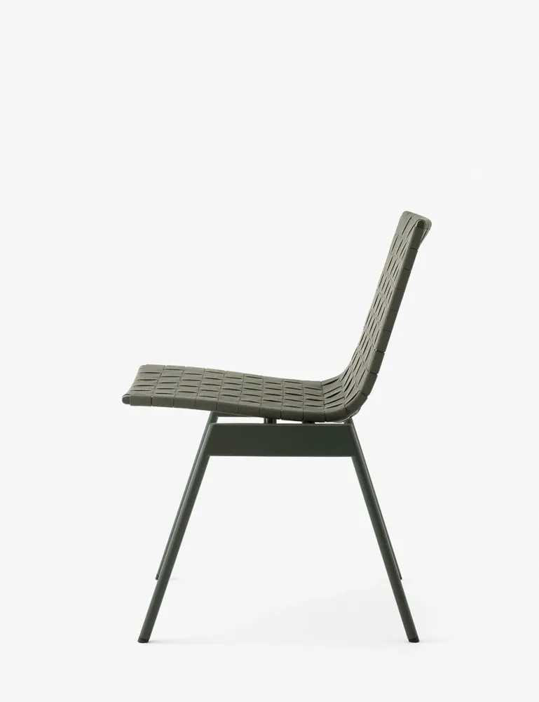 sedia laterale ville av33 &Tradition