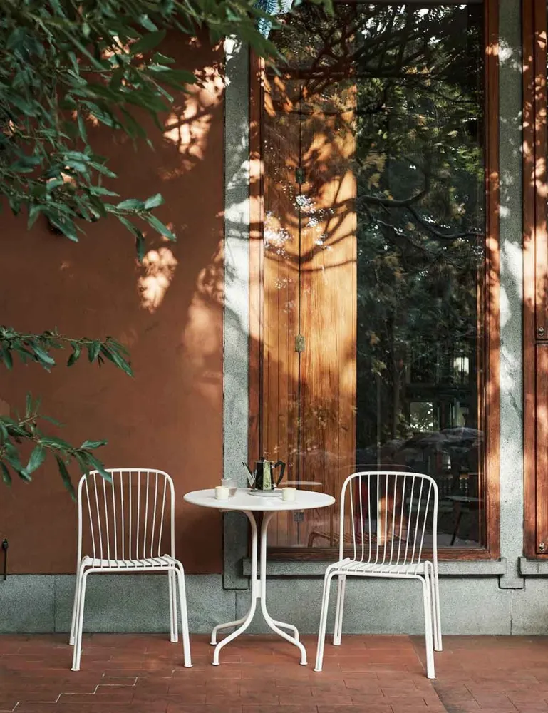 Tavolo Thorvald Café SC96 &Tradition