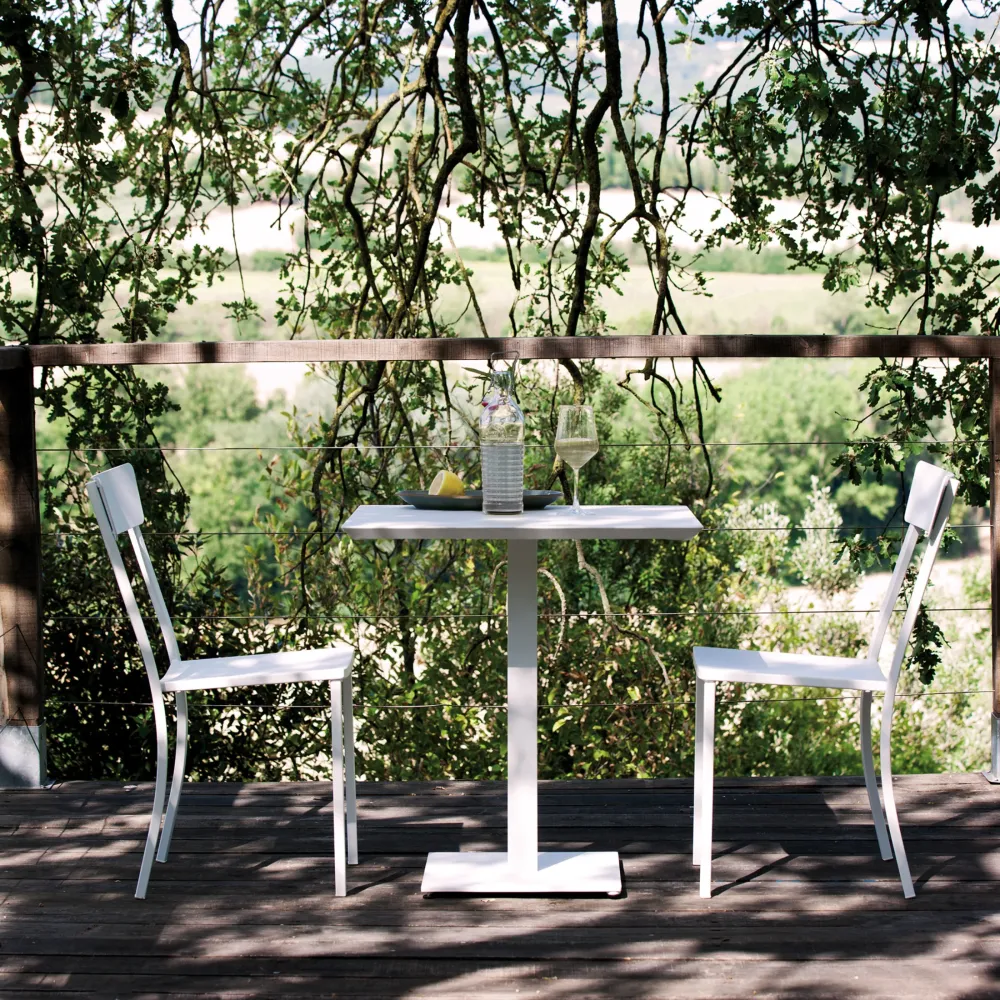 Set di sedie moderne metallo verniciato "Mogan" da giardino impilabili cm 47x52 85h Vermobil