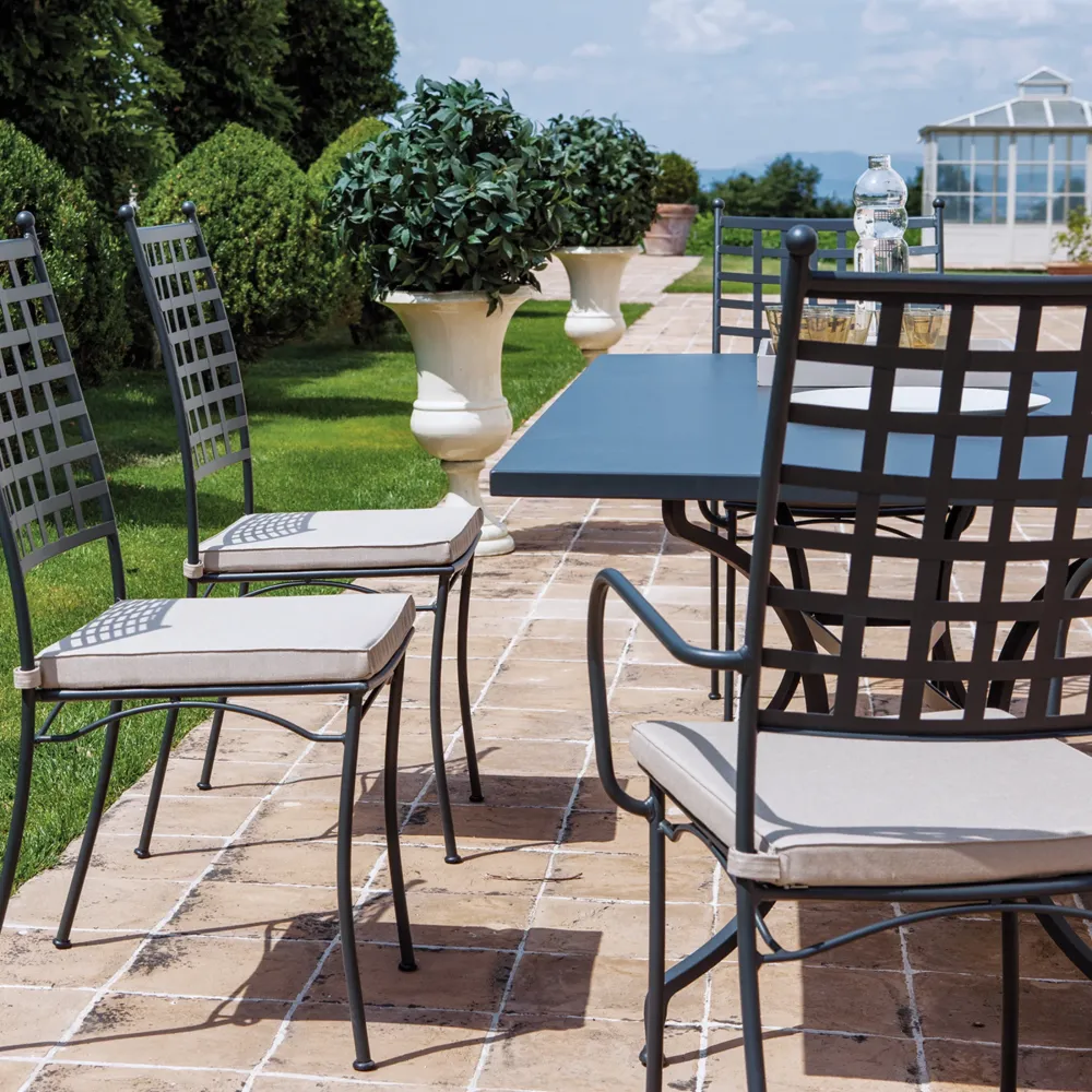 Set di sedie moderne metallo verniciato "Tosca" da giardino impilabili cm 45x58 100h Vermobil