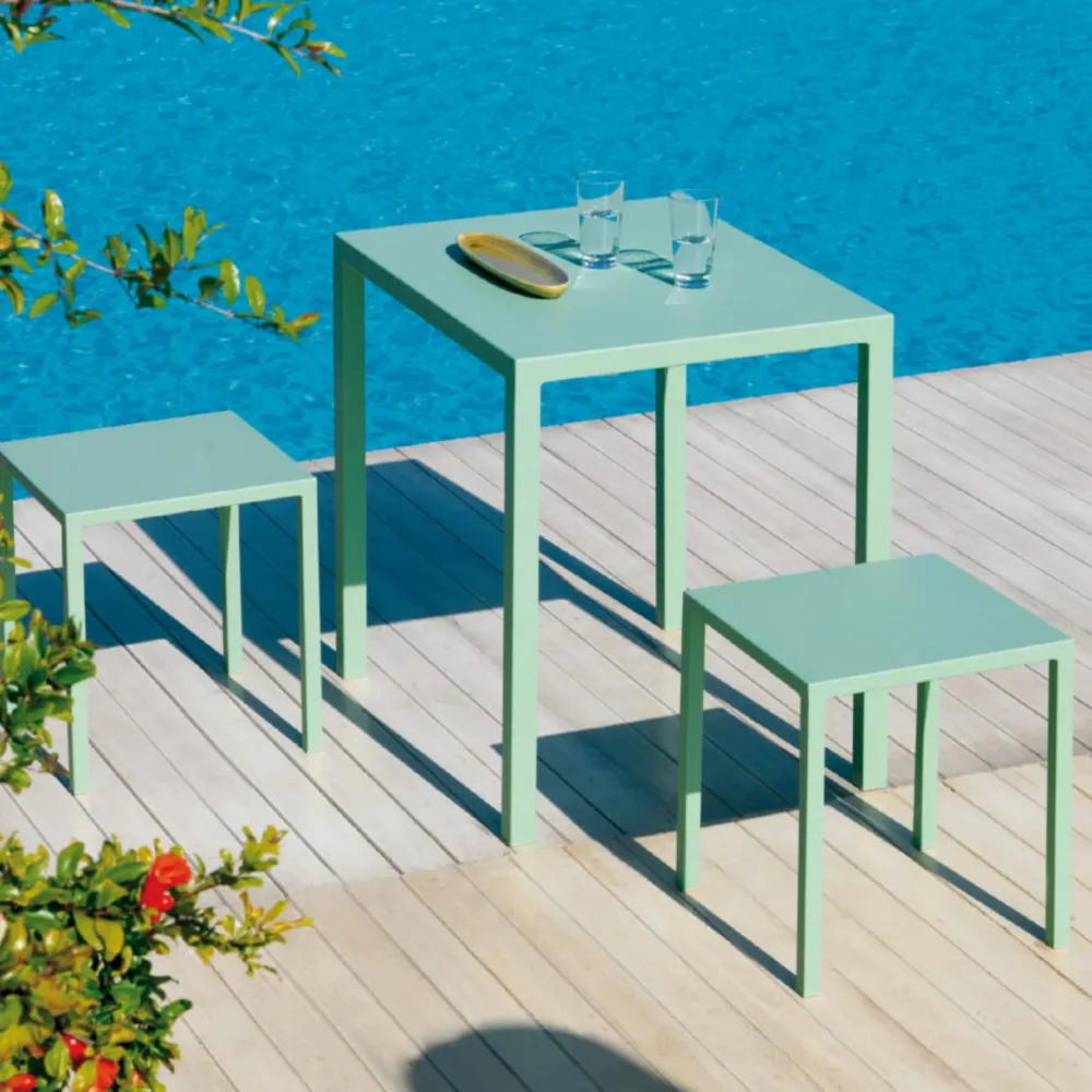 Sgabello basso metallo moderno "Quatris" tavolino da caffè per giardino Vermobil