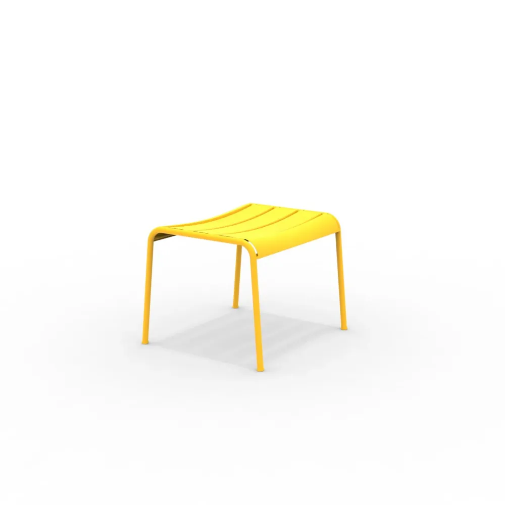 Tavolino poggiapiedi metallo verniciato "Twist" basso da giardino cm 126x57 45h Vermobil
