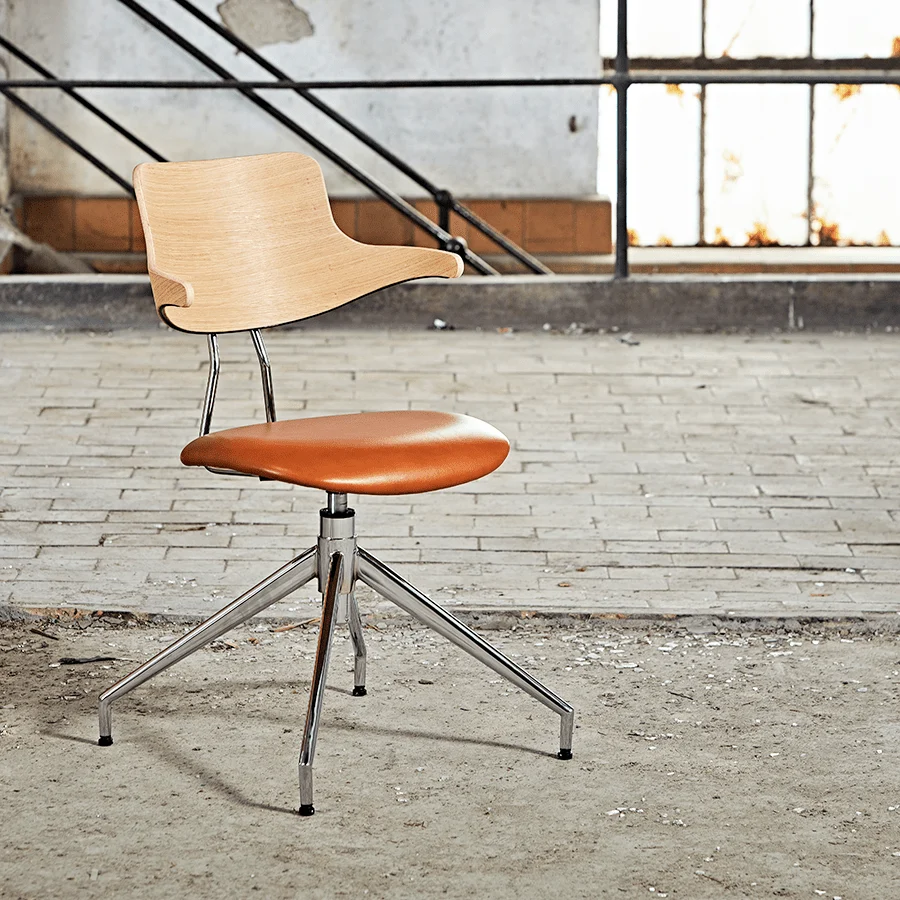 VL119 SEDIA GIREVOLE PELLE E LEGNO VERMUND
