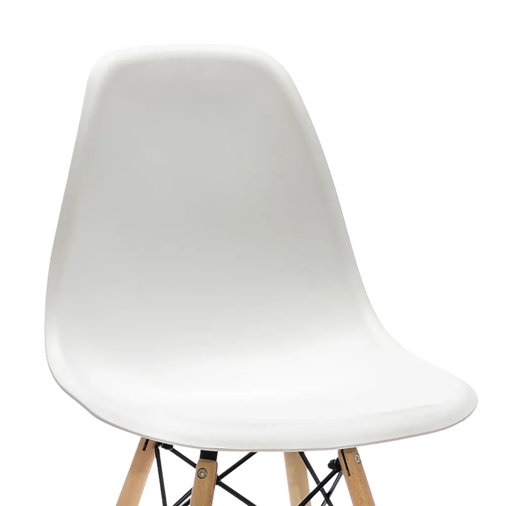 VESTIAMO CASA - Sedia da pranzo Nordica Bianca Polipropilene con gambe legno - h82x46x49 cm