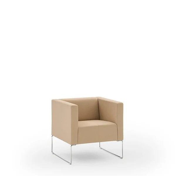 CUBINO ARMCHAIR • BASAGLIA NOTA RODARI Viganò Office
